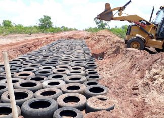 Governo reutiliza pneus descartados para recuperação de pontos críticos em estradas do Jalapão