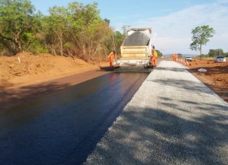 Governo acelera obras de pavimentação da TO-141 e adianta execução dos serviços
