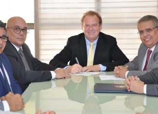 Governador Mauro Carlesse assina ato de nomeação do novo procurador-geral de Contas do Tocantins