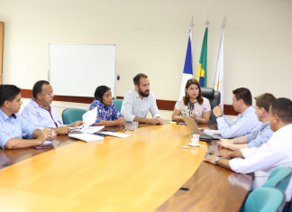 Governo destinará 345 novos ônibus escolares para todos os municípios do Estado