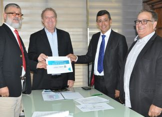 Governador Mauro Carlesse assina Acordo de Cooperação para recuperação do Rio Javáes