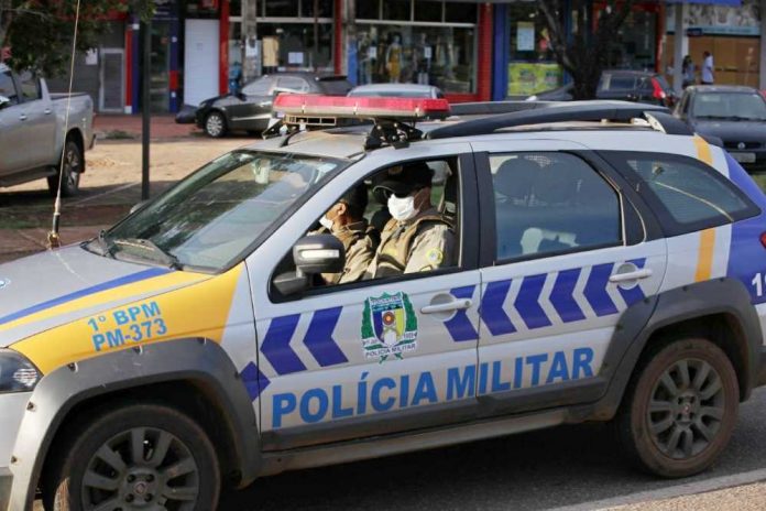PM orienta beneficiários do auxílio emergencial sobre cuidados no saque do dinheiro, em virtude da pandemia de Covid-19