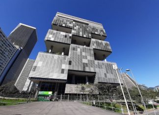 Petrobras eleva gasolina em 12% nas refinarias; mantém valor do diesel