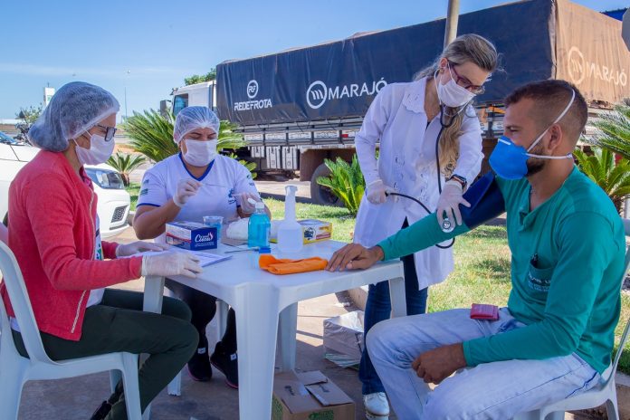 Pit stop Covid-19: Estruturas são montadas nas entradas de Gurupi para atender caminhoneiros