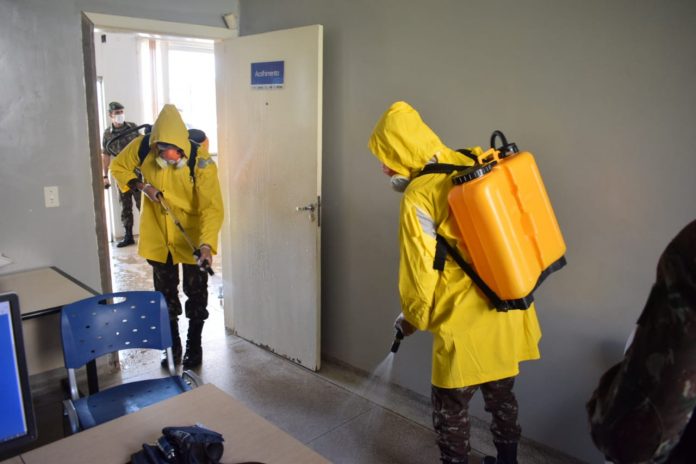 Foto-02-ExC3A9rcito-Palmas