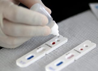 Planos de saúde são obrigados a realizar exame da covid-19, informa Núcleo da Defensoria Pública