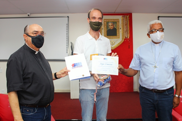 Hospital Dom Orione recebe equipamentos enviados pelo Papa Francisco