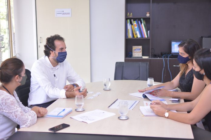 Empresário paulista busca incentivos fiscais do Governo do Tocantins para investimentos na avicultura