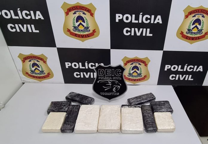 Tabletes-de-CocaC3ADna-apreendidos-nesta-madrugada-pela-PolC3ADcia-Civil-em-Gurupi
