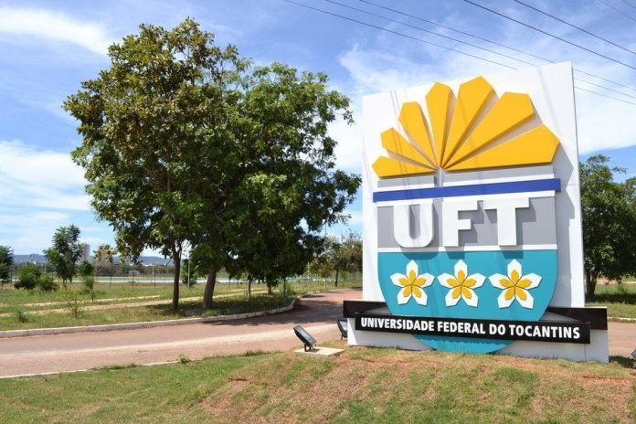 Retomada das aulas: UFT vai conceder auxílios a alunos de baixa renda para compra de notebooks e tablets