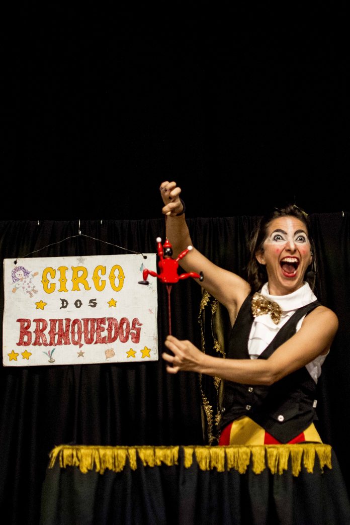 O circo entra em cena como entretenimento para a garotada no isolamento social