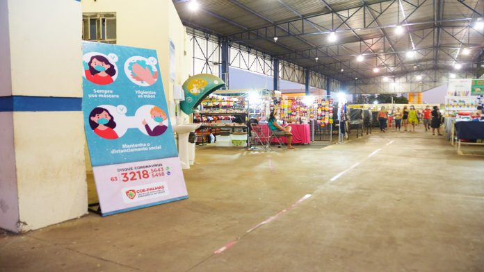 Sem aglomerações, Feira do Bosque retoma atividades na Feira da 304 Sul
