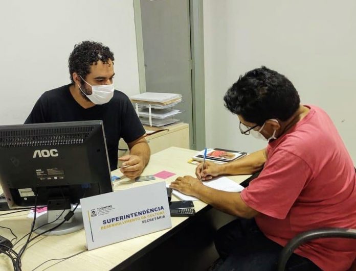 Governo do Estado paga primeiro lote do auxílio emergencial da Lei Aldir Blanc