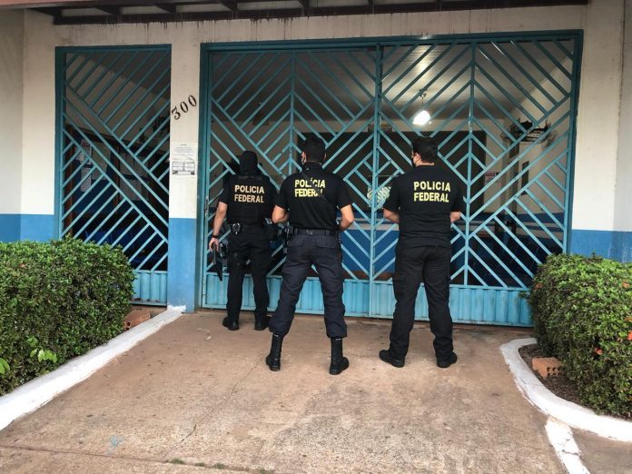 Polícia Federal Investiga Corrupção de Servidores Públicos em Municípios Tocantinenses