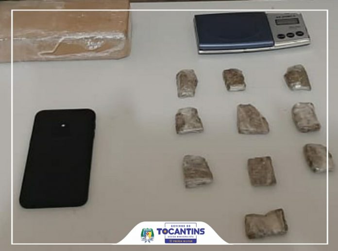 Suspeito de tráfico de drogas é detido pela PM em Chapada de Natividade