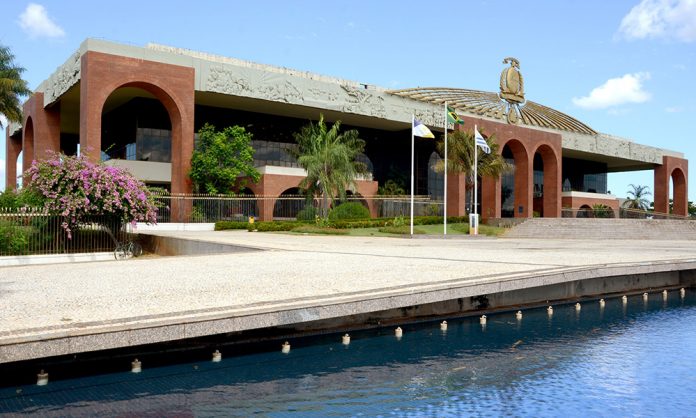 Governo do Tocantins autoriza reabertura de parques, visitas em presídios e hospitais e mantém suspensão das aulas presenciais até 31 de outubro