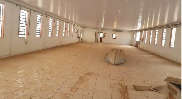PRF encontra teias de aranha e canoa abandonada em empresa de fachada durante operação contra adulteração de combustíveis