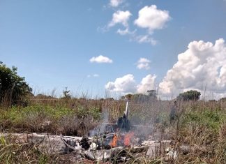 Avião com presidente e jogadores do Palmas Futebol e Regatas cai logo após decolar; 6 pessoas morreram