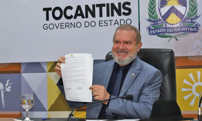 F1-Governador-Mauro-Carlesse-assina-protocolo-de-inteC3A7C3A3o-com-Basa-foto-Washington-Luiz