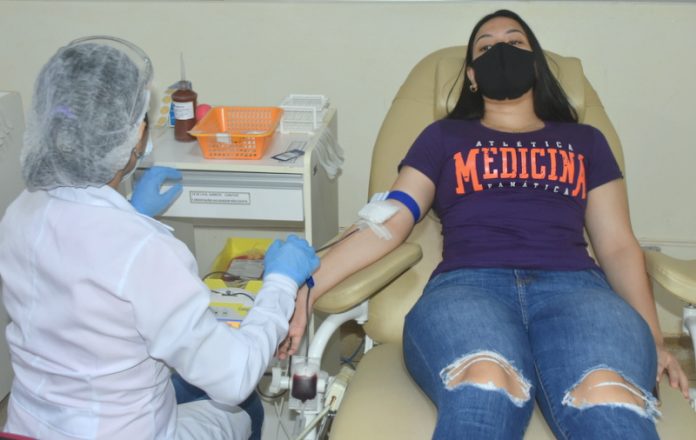 Parceria entre hemocentro e ITPAC fomenta doação de sangue