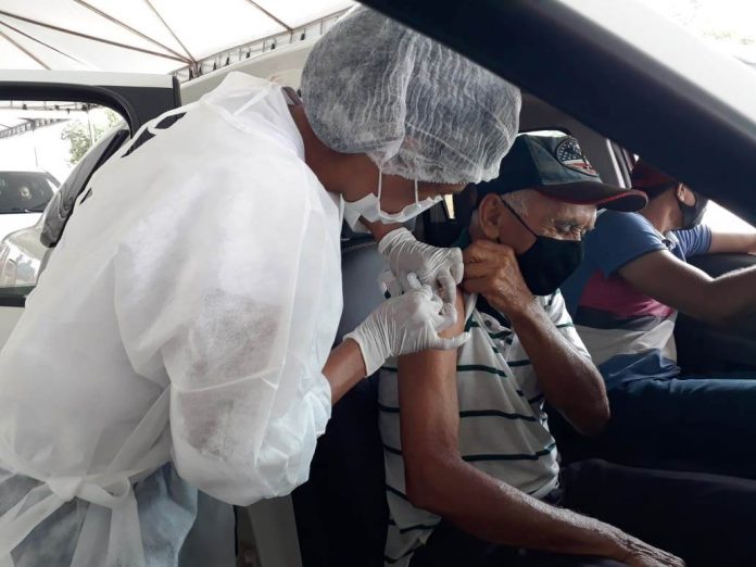 Em Gurupi, vacinação de idosos com mais de 70 anos segue nesta sexta-feira