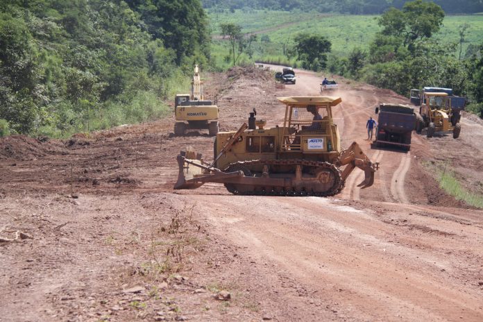 Governo do Tocantins inicia obras de recuperação de desmoronamentos da TO-130, entre Santa Tereza e Ponte Alta do Tocantins