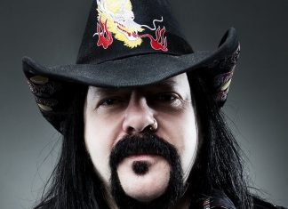 Vinnie Paul, baterista do Pantera, morre aos 54 anos