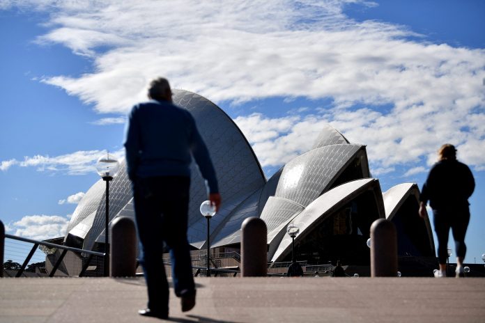 Sydney reforça confinamento com avanço da variante delta do coronavírus na Austrália