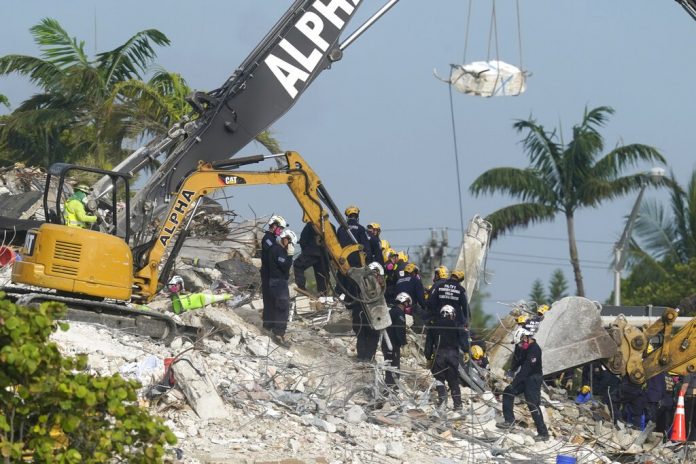 Sobe para 27 o número de mortos em desabamento na Flórida
