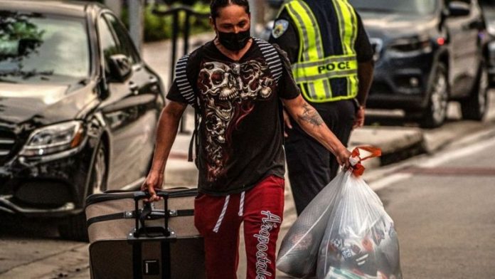 Desabamento em Miami: ‘Tenho medo de que meu prédio seja o próximo a desmoronar’