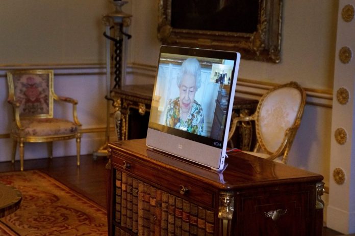 2022-02-15t151904z-2027484418-rc2bks9bh74l-rtrmadp-3-britain-royals-queen-scaled
