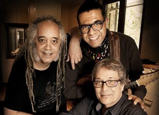 Hamilton de Holanda mixa as músicas brasileira e flamenca em álbum com Chano Domínguez e Rubem Dantas