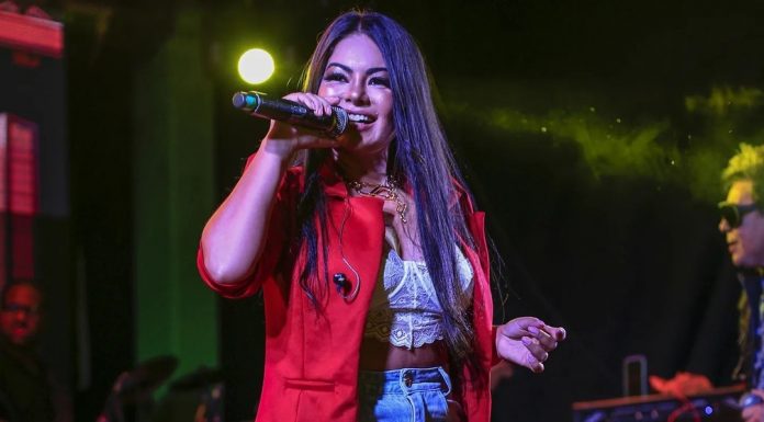 paulian-abelha-vocalista-da-calcinha-preta-4