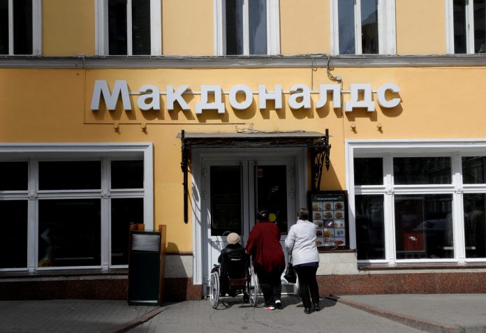 2022-03-08t180356z-1846192398-rc2iys9iun45-rtrmadp-3-ukraine-crisis-mcdonald-s-corp-scaled