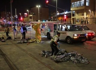 Após ataques em Jerusalém, Israel revoga direitos de ‘famílias terroristas’ e debate armar civis