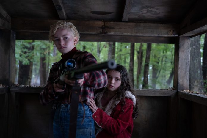 lobisomem-julia-garner-1-scaled