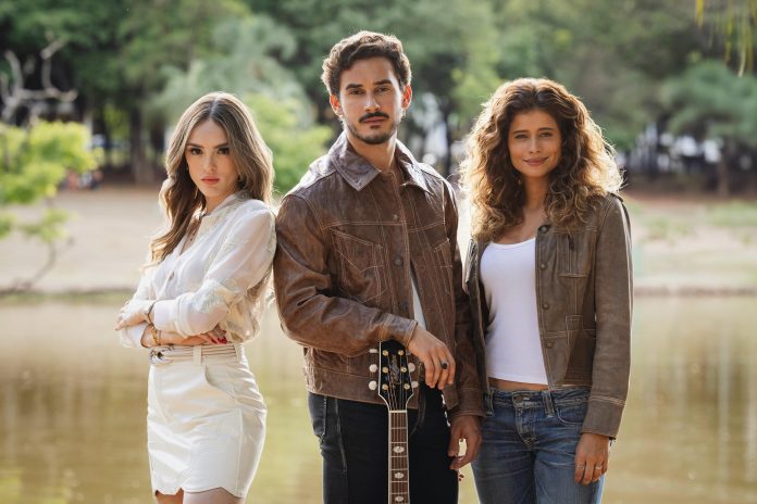 globo-manoella-mello