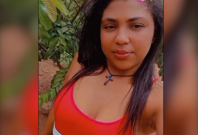 modelo-foto-fundo-borrado-35-1