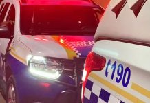 Jovem é encontrado morto com marca de tiro na cabeça em terreno baldio, diz PM