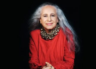 Maria Bethânia pode fazer história hoje e se tornar a primeira cantora de MPB com estatueta do Grammy na estante