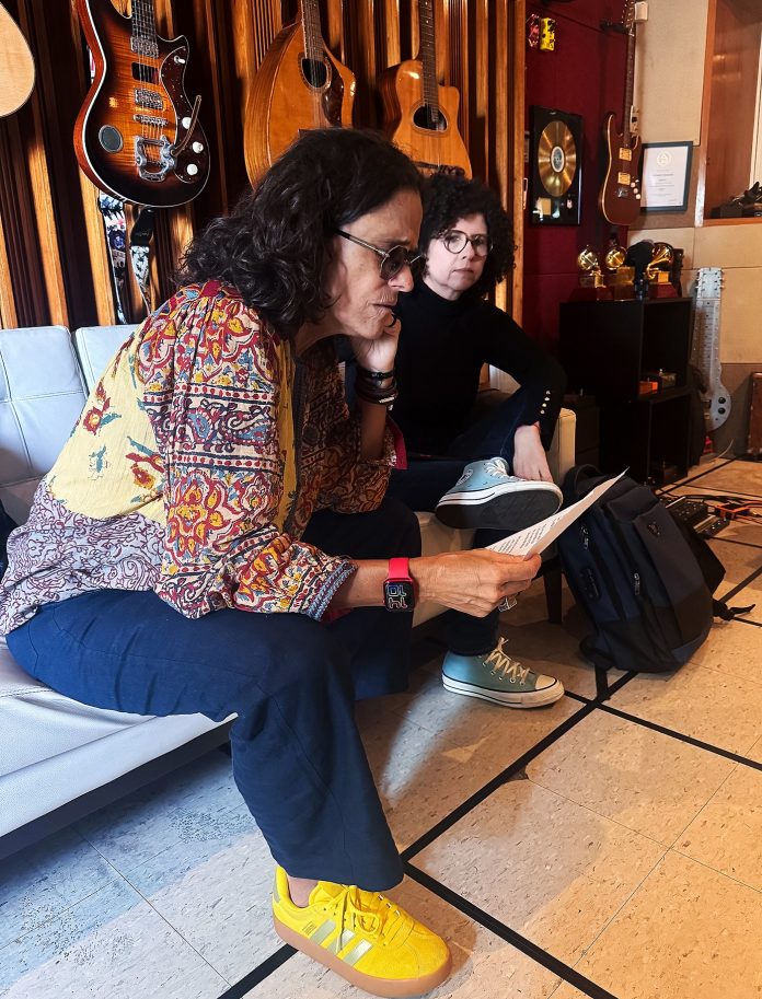 Roberta Campos reaviva canções do álbum ‘Coisas de viver’ com feats com Jota.Pê, Zélia Duncan e Jorge Vercillo