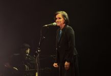 Marina Lima valida assinatura moderna da obra autoral, entre perdas e ganhos, no show dos 70 anos