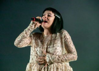 Lily Allen posta que quer ‘dançar com gays’ e ‘conhecer a Patixa’ após confirmar show em SP