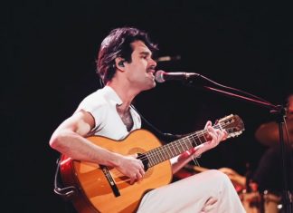 Zé Ibarra grava álbum audiovisual em junho na volta do show ‘Afim’ ao Rio