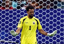 Teló, Adnet e mais famosos invadem perfil de Vozinha, goleiro de Cabo Verde, após empate na Copa