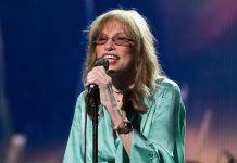 Carly Simon revela diagnósticos de Parkinson e câncer e explica afastamento proposital dos holofotes