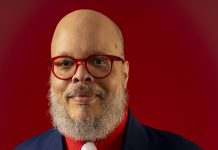 Ed Motta vai do electro funk à bossa no primeiro álbum em português em 13 anos
