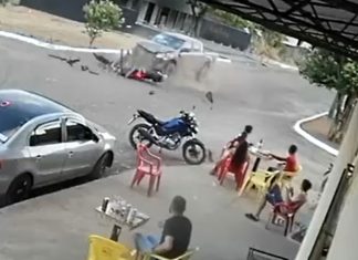 Motociclista morre após batida com caminhonete em cruzamento