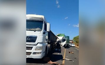 Criança morre em acidente entre caminhões na TO-010