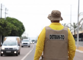 Estado é condenado a pagar R$ 15 mil de indenização após agente de trânsito jogar spray de pimenta em motociclista